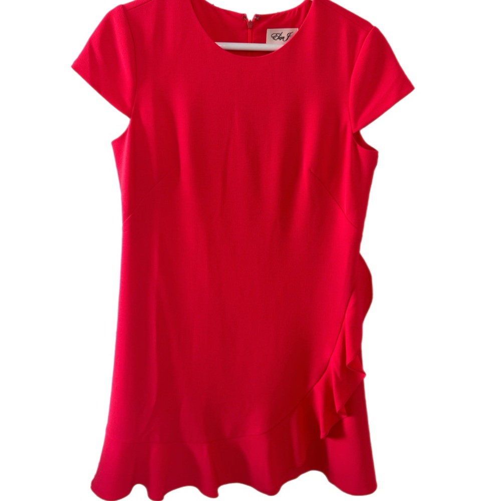 Chic Red Ruffle Dress